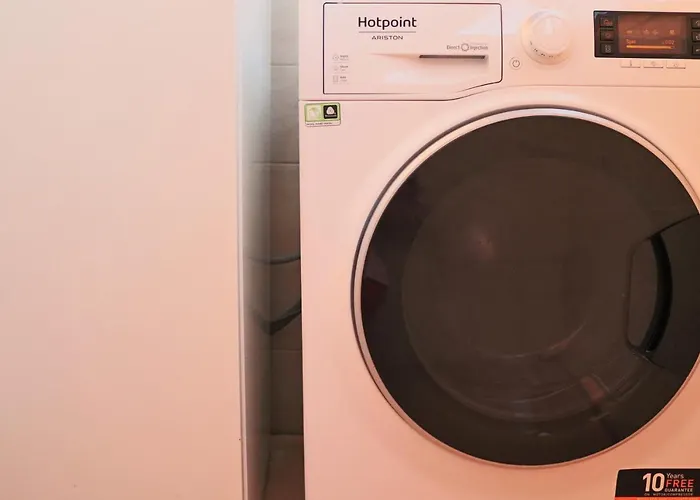 сomfortable And Free Garage Parking