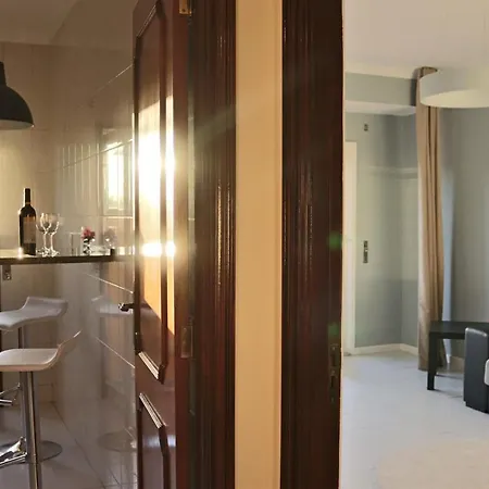 сomfortable And Free Garage Parking Porto