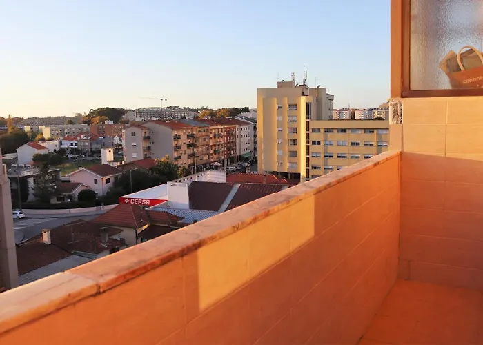 сomfortable And Free Garage Parking Porto